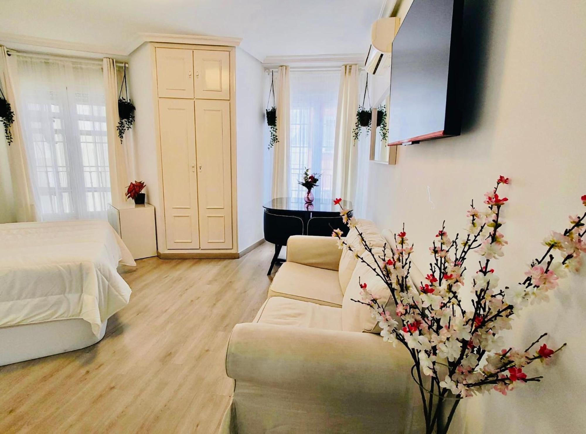 Centro En Gran Via - Callao - Sol Apartamento *